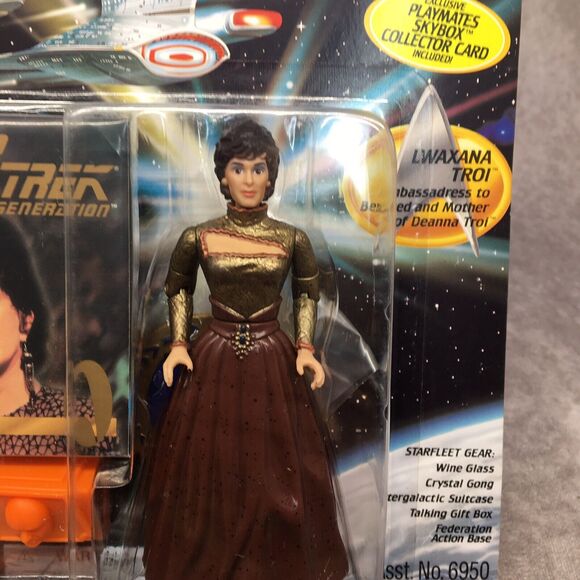 STAR TREK The Next Generation Lwaxana Troi 7th Season Collector Playmates Figure - Picture 3 of 12